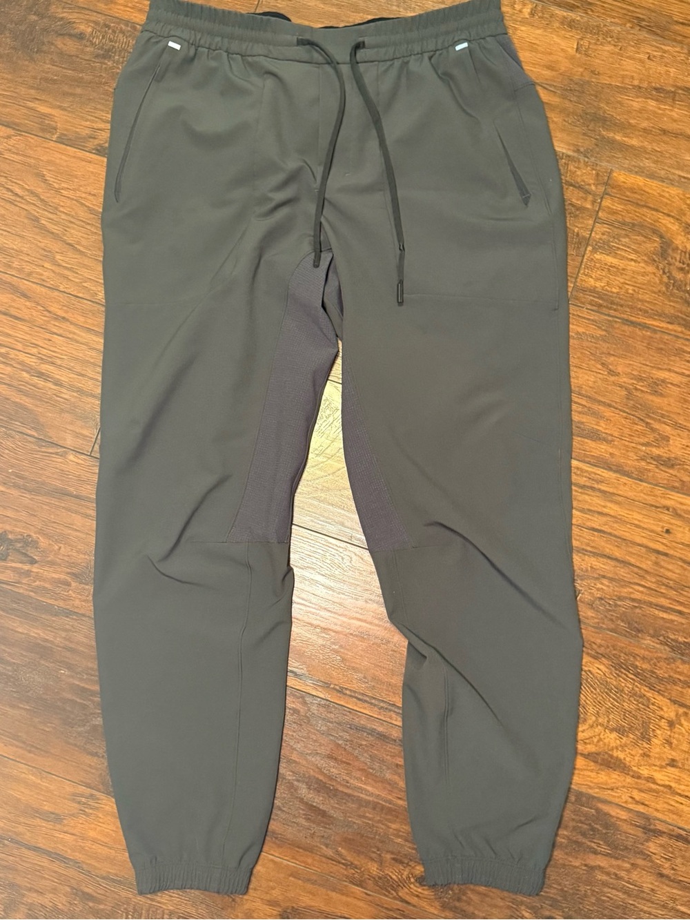 Lululemon Men's Gray Jogger Pants Performance Drawstring Waist Size Large Active
